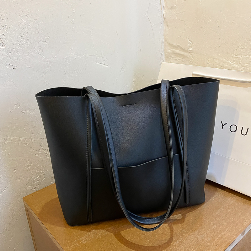 Bolsa de gran capacidad simple para mujeres 2022 otoño y invierno nueva moda universitaria bolsa de hombro bolsa de mano bolsa de mano