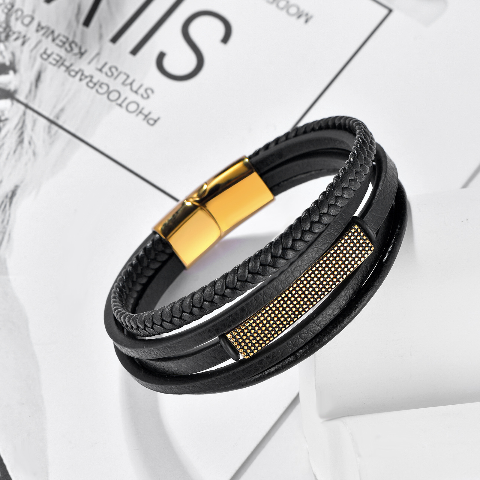 Holiday Occasion Business Hip-Hop Solid Color 304 Stainless Steel Pu Leather Braid Men's Bangle Men Cord & Leather Bracelets