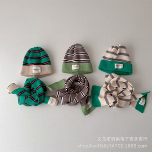 South Korea with boys and girls soft waxy contrast color striped knitted wool hat scarf two-piece autumn and winter warm suit