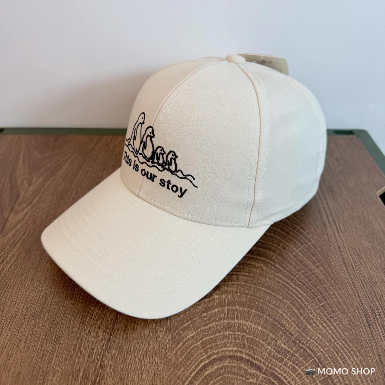 Sombrero de mujer pingüino bordado sombrero de béisbol duro coreano para hombres y mujeres de alta calidad de moda versátil sombrero de lengua de pato