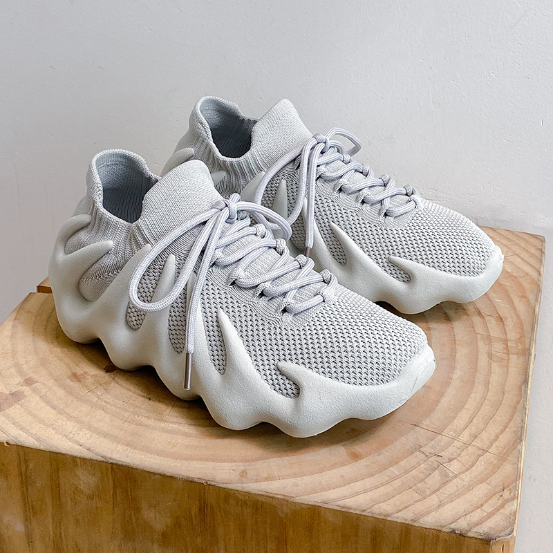 Zapatillas deportivas de coco calientes para mujeres verano 2024 nuevas zapatillas de correr de octopus transpirables de tela transpirable ultra suave