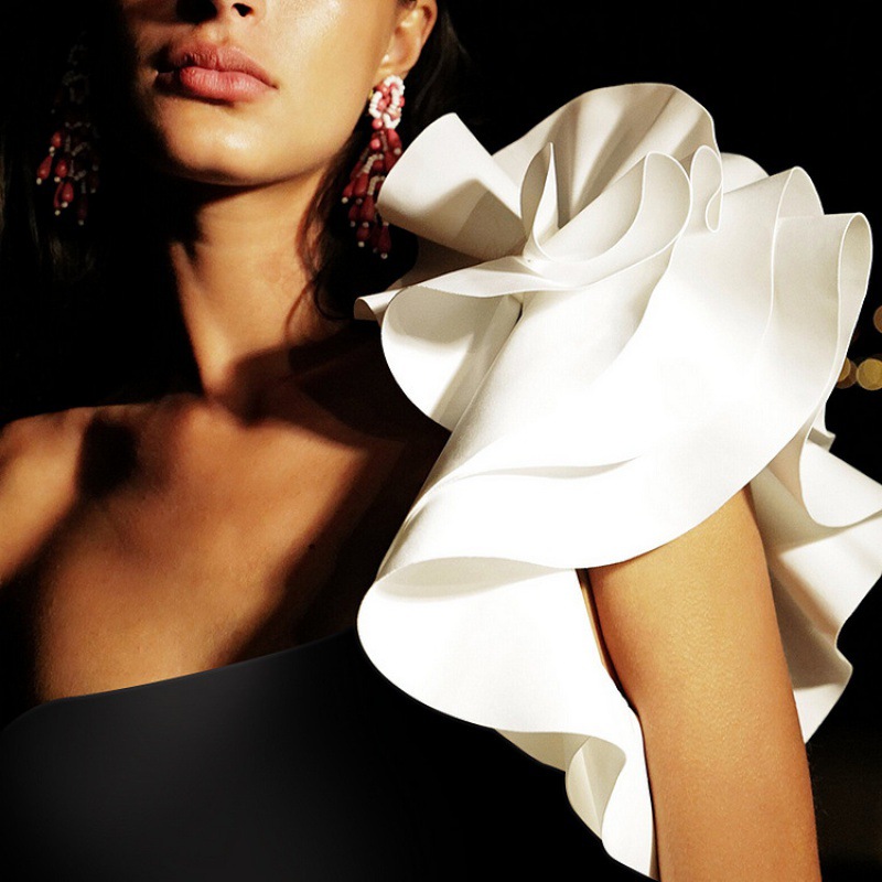 2024 Europa y América Amazon AliExpress trajes de baño multicapa borde de loto un hombro de moda trajes de baño retro dos piezas