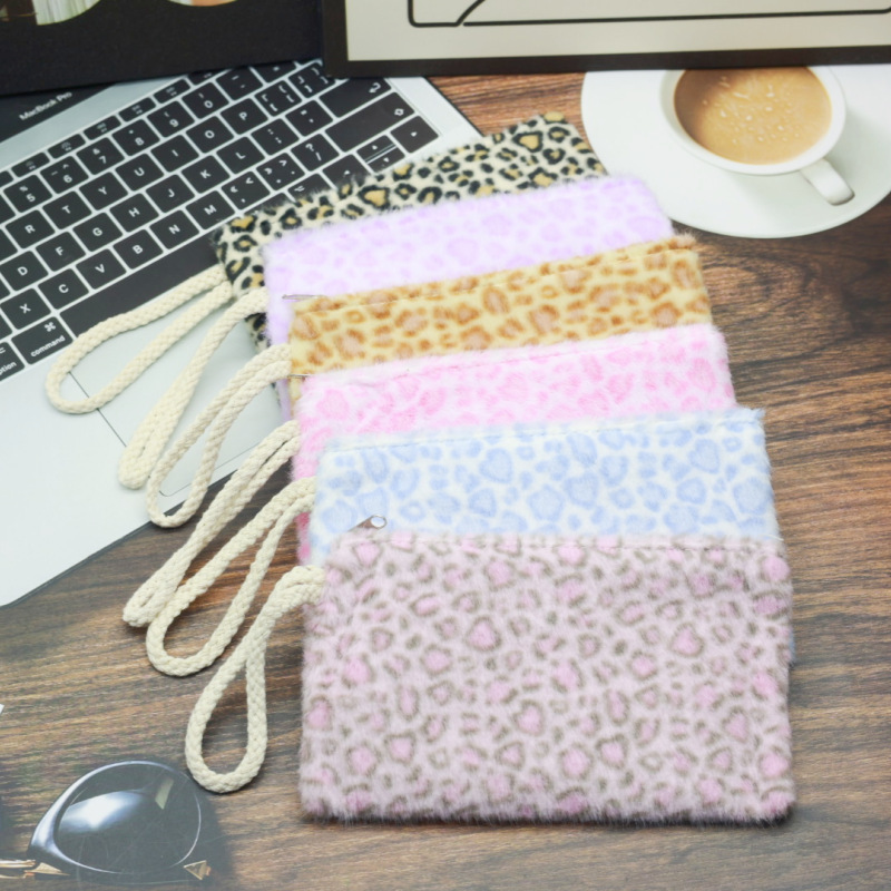 New Cute Leopard Print Plush Coin Purse, Mobile Phone Bag, Wrist Strap Coin Storage Bag, Wrist Bag Manufacturer