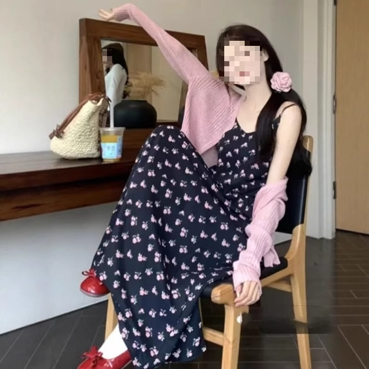 Floral Suspender Dress Women's New 2025 Summer Design Niche Knitted Cardigan Top Two-Piece Set Trendy Style