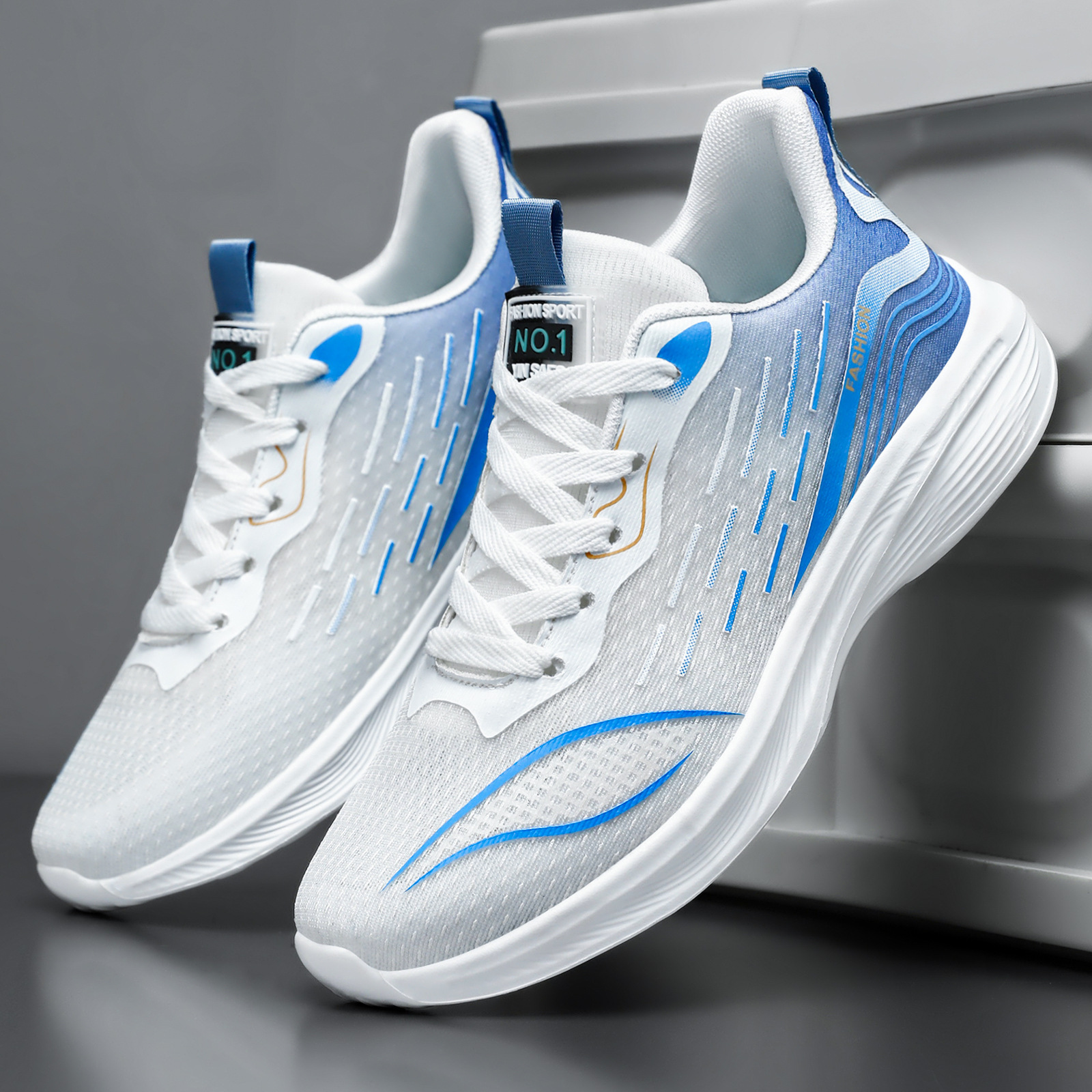 ultra light shock-absorbing trend casual footwear for leisure