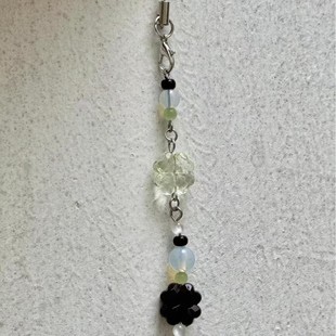[Black Clover] Handmade Beaded Homemade Girly Heart Simple In-Style Mobile Phone Chain Cute Guben Guka Card