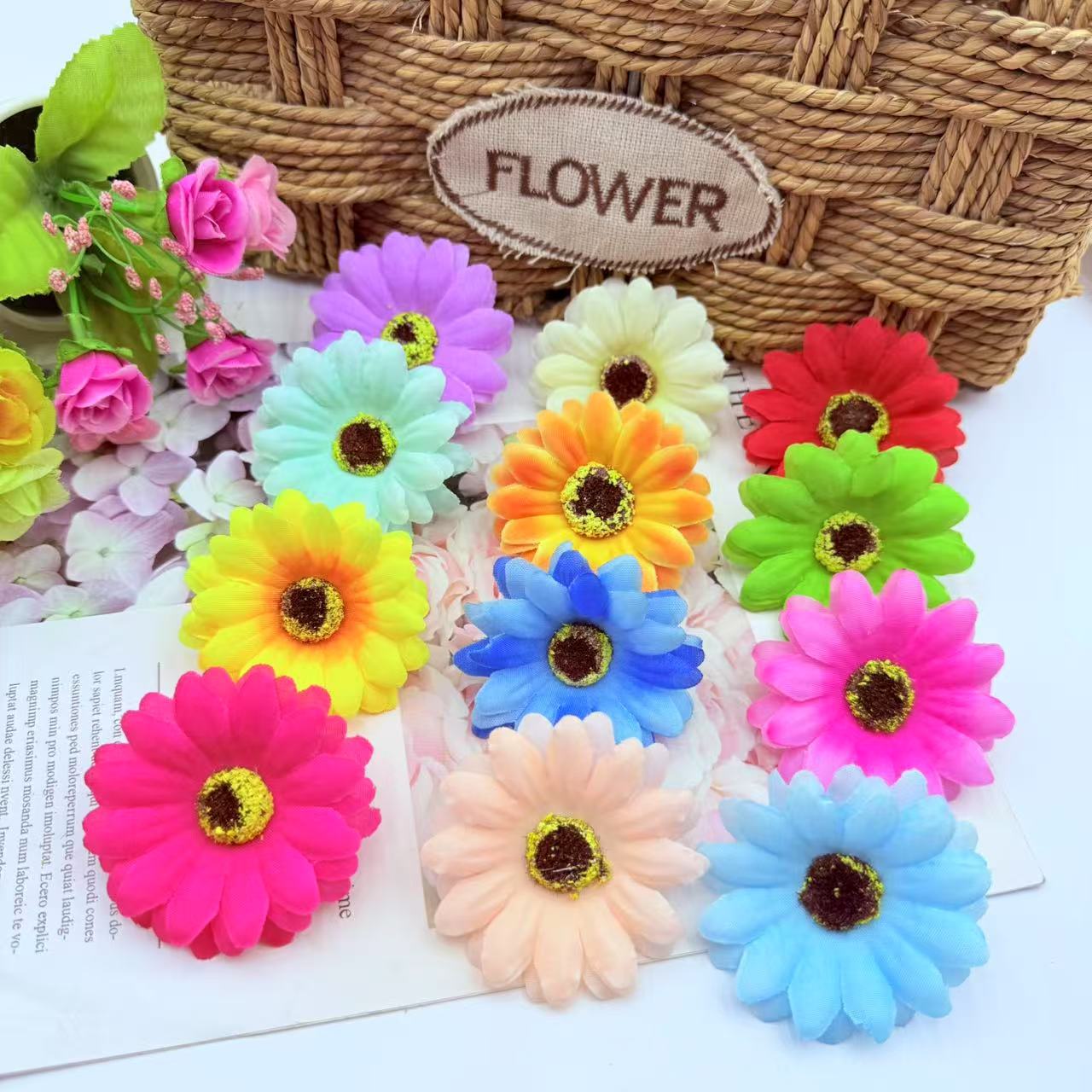 새로운 시뮬레이션 6cm 해바라기 실크 꽃 diy 수제 슬리퍼 의류 화환 액세서리 사진 소품 가짜 꽃