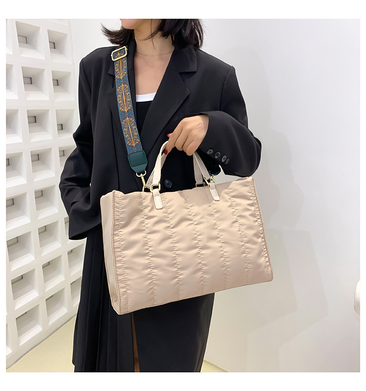 Nylon Material Women's Medium Nylon Solid Color Streetwear Zipper Tote Bag