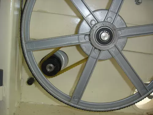 青岛厂家10"(250mm）带锯轮用防滑抗噪音橡胶胶圈宽12mm 厚 3mm