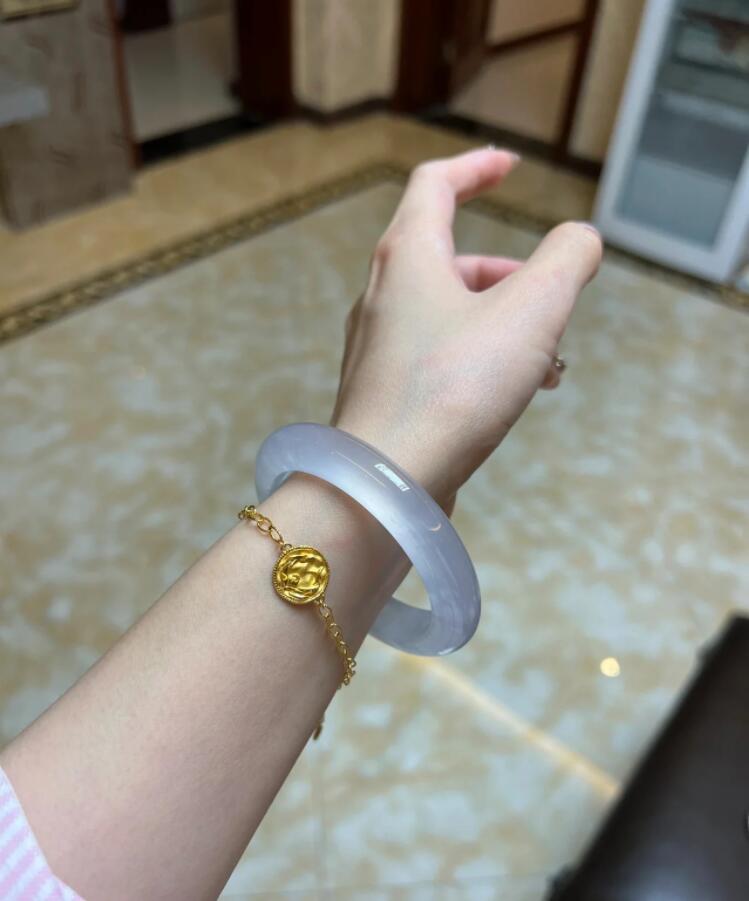 Vòng tay ngọc bích Miến Điện tự nhiên băng trong ánh trăng trắng, có giấy chứng nhận chi tiết 6
