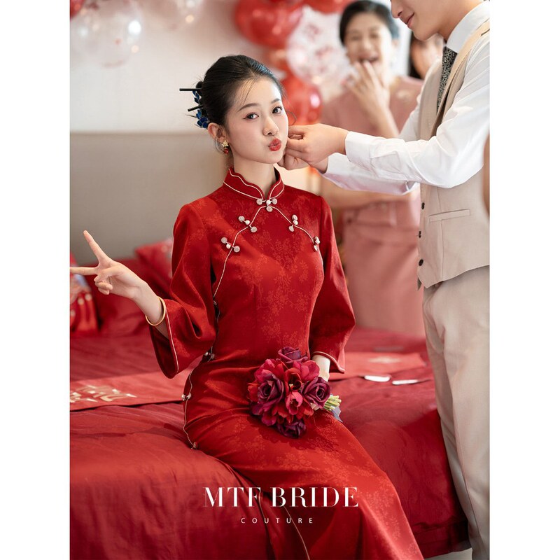 Red Cheongsam Old-style Bride High-end Wedding Engagement Dress Back to the Door Toast Dress Slim-fit Women's dress Red Cheongsam Old-style Bride High-end Wedding Engagement Dress Back to the Door Toast Dress Slim-fit Women's dress