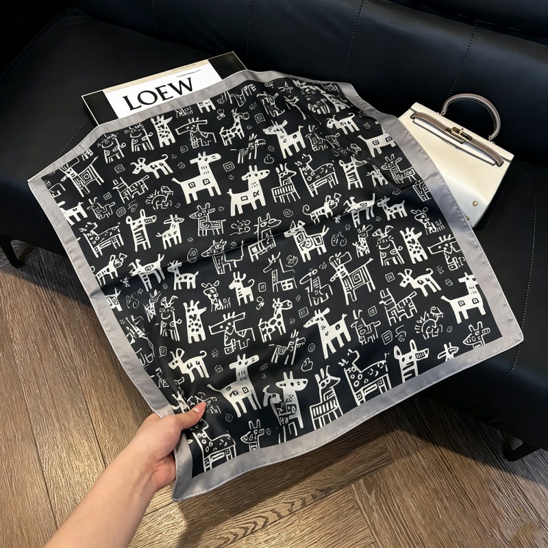 Colección 70*70 nuevo estilo bufanda de seda azul sensación de alta calidad imitación bufanda cuadrada de seda moda todo-fósforo bolsa atada bufanda de pelo