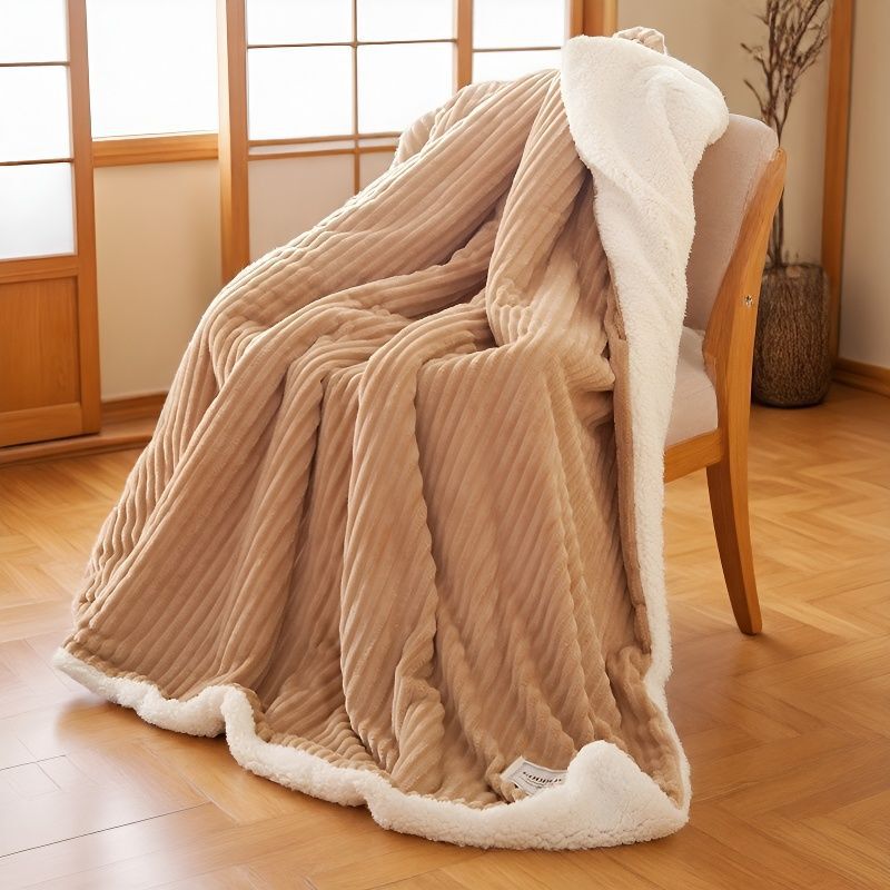 Winter Thickened Double-Layer Lamb Wool Blanket, Office Nap Blanket, Flannel Blanket, Factory Wholesale Winter Thickened Double-Layer Lamb Wool Blanket, Office Nap Blanket, Flannel Blanket, Factory Wholesale