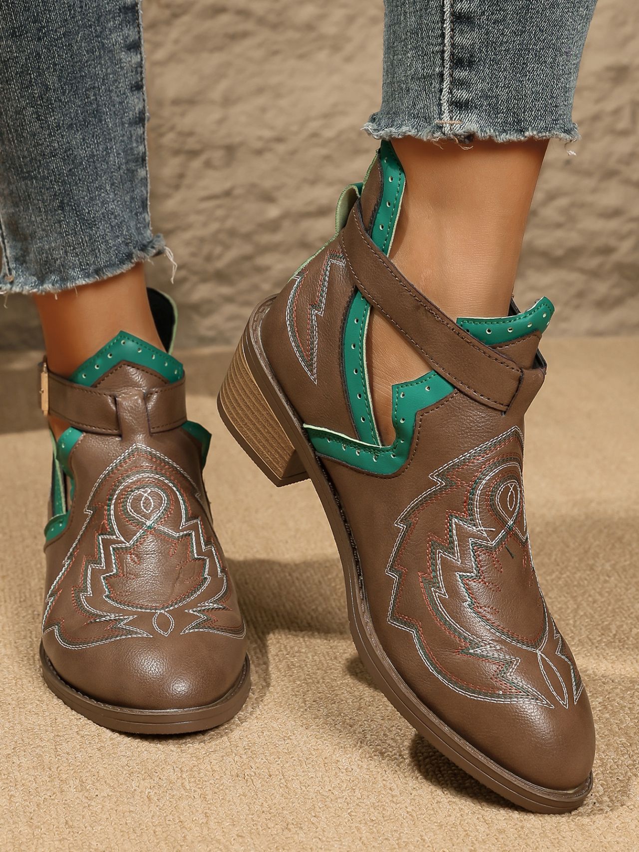 Women's Retro Embroidered Color Block Mid Heel Ankle Boots Plus Size British Style Martin Boots Autumn New Style_vogvips.com