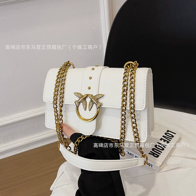 One-Shoulder Bag, Trend Universal Design, Chain Strap, Gold-Tone Hardware, Multi-Color