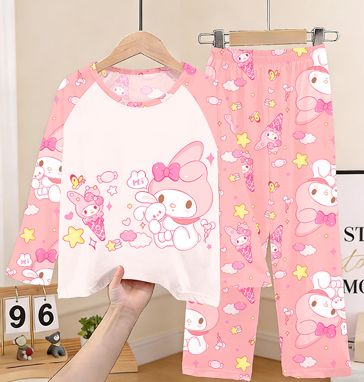 SS 롱 세트, 달콤하고 사랑스러운 분위기