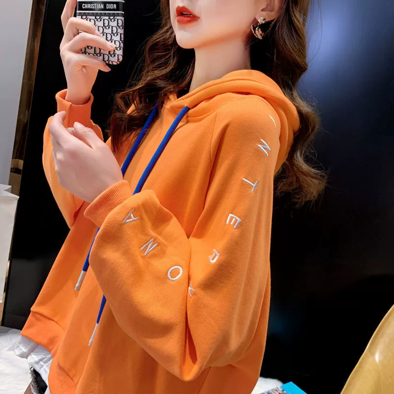 Поддельный свитер из двух частей с вышивкой, женский свободный темперамент с капюшоном, буквы для похудения, универсальный темперамент, тонкая верхняя одежда, топ, оптовая продажа