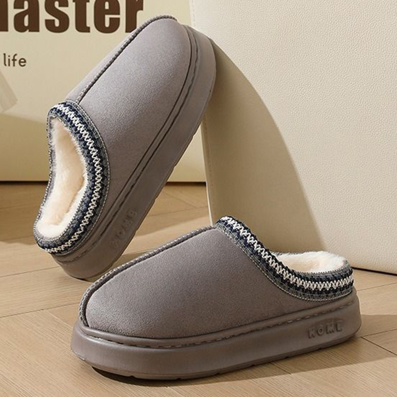 Zapatillas de peluche nuevas zapatillas de algodón de invierno anti-deslizante de invierno para mujeres y hombres. image 3