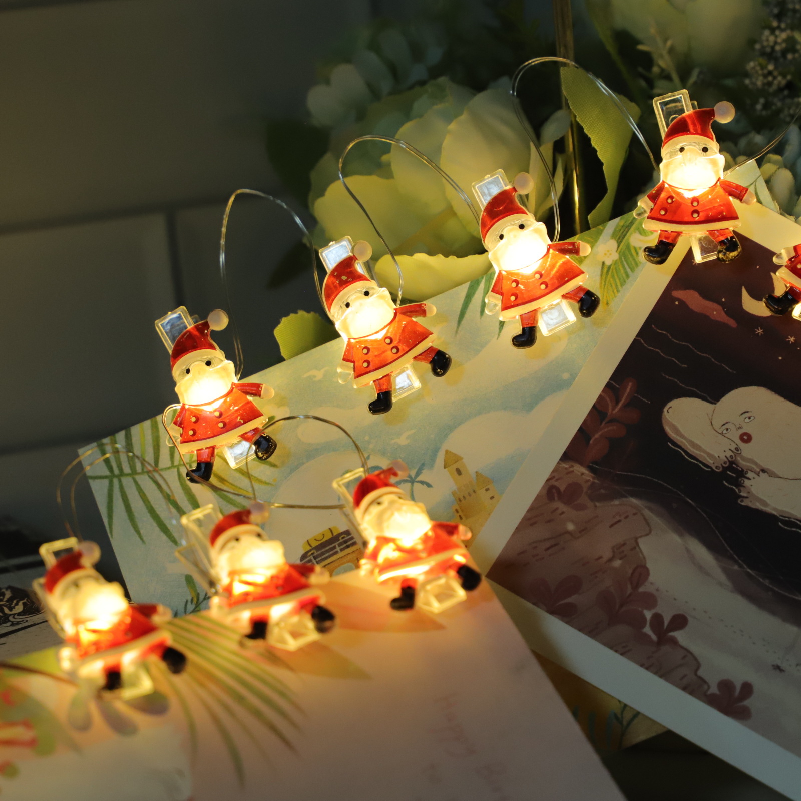 Lámpara de alambre de Navidad campana muletas muñeco de nieve calcetines luces decorativas Santa Claus dormitorio sala de estar cuerda de lámpara de alambre de cobre transfronteriza