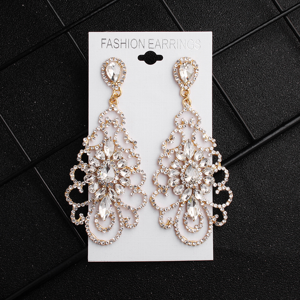 Bridal Wedding Accessories Hollow Alloy Rhinestone Round Earrings display picture 8