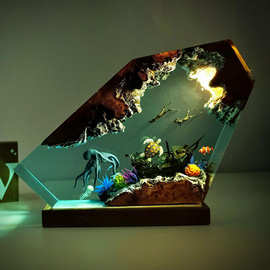 跨境Resin Gift Lamp立体模型树脂灯巨型章鱼潜水员创意树脂摆件