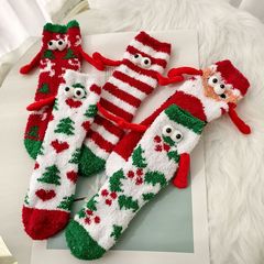 手をつないでクリスマスの靴下のサンゴの絨毯の冬の厚い保温の中で靴下の女性の漫画のかわいい睡眠の靴下の越境の靴下