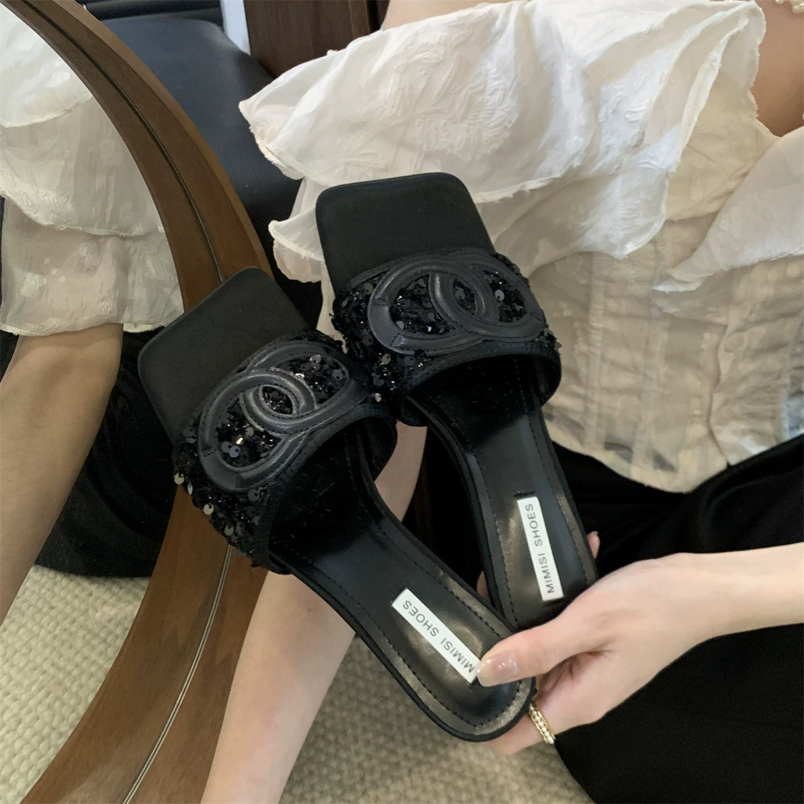 Летние шлепанцы, пляжная обувь, стиль Chanel, 2024 год, интернет-знаменитость