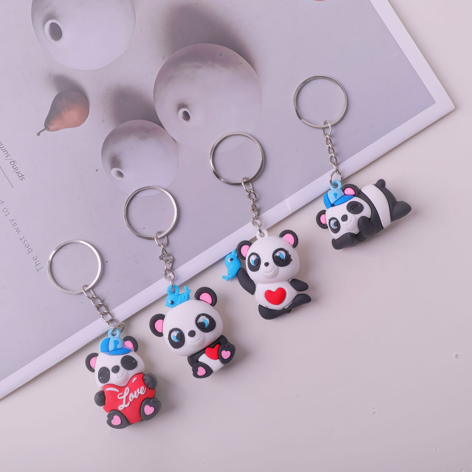 Inventario de dibujos animados llavero de goma blanda muñeca regalos bolsos lindos colgantes muñecas accesorios de souvenir fábrica al por mayor image 14
