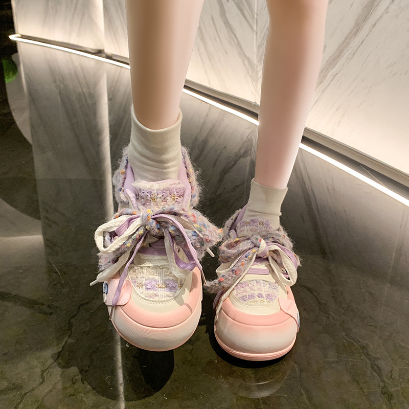 Zapatos blancos de suela gruesa para las mujeres 2024 primavera y otoño nuevo feo lindo cabeza grande leche fufu zapatillas casuales lindo pan zapatos