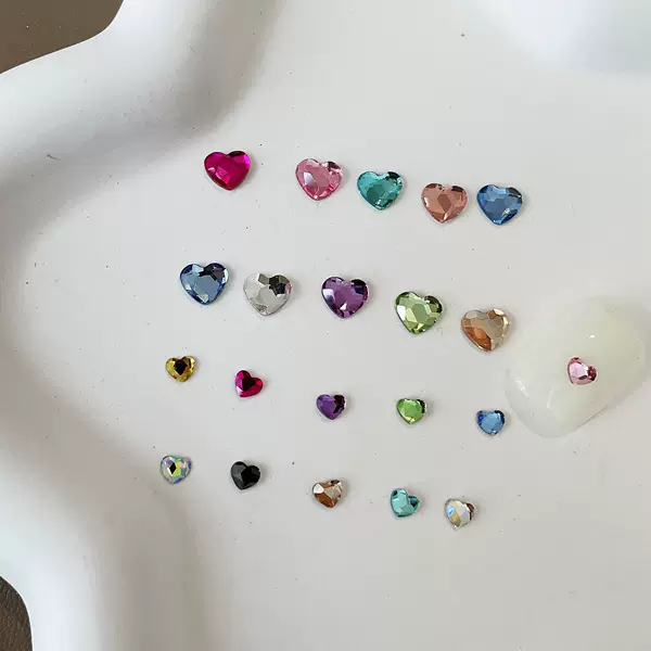 Love Diamond Ornaments Super Flash Flat Bottom Color Size Peach Heart Flash Special Shaped Diamond Ornaments Nail Art Ornaments DIY Materials