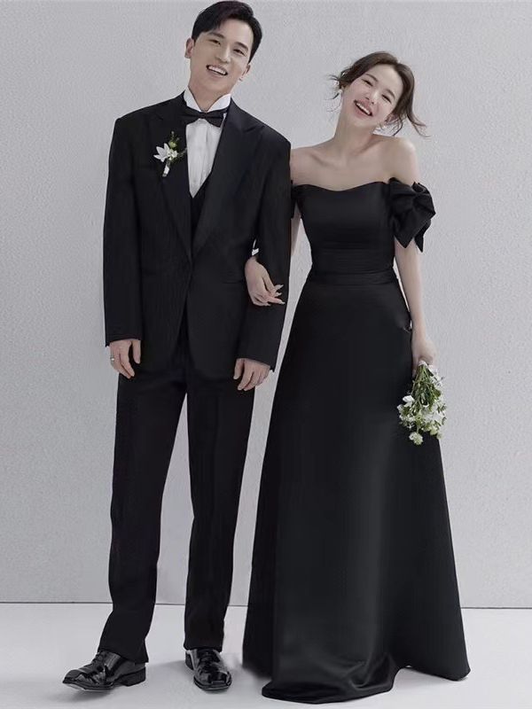 Đầm suông midi satin đen phong cách Hepburn, tay vai nơ, váy cưới nhẹ kiểu Pháp — đen, trắng