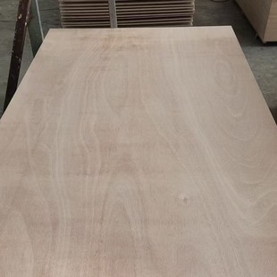 Mahogany Veneer Furniture Board, Triamine Base Material Board, Poplar and Eucalyptus Furniture Board Can Provide Fsc Certification and Be Termite-Proof