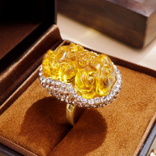 ���L�¿����������_�ڽ�ָŮ�ֹ��Ƕ�c�С���OӋ����ɫ��ָ���l