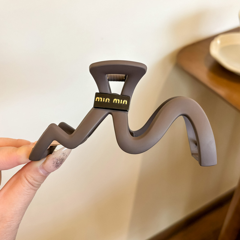 Clip de tiburón para mujeres de alta calidad clip de cabello cuán grande cabello agarrar detrás de la cabeza 2024 nuevo clip de tocado agarrar clip