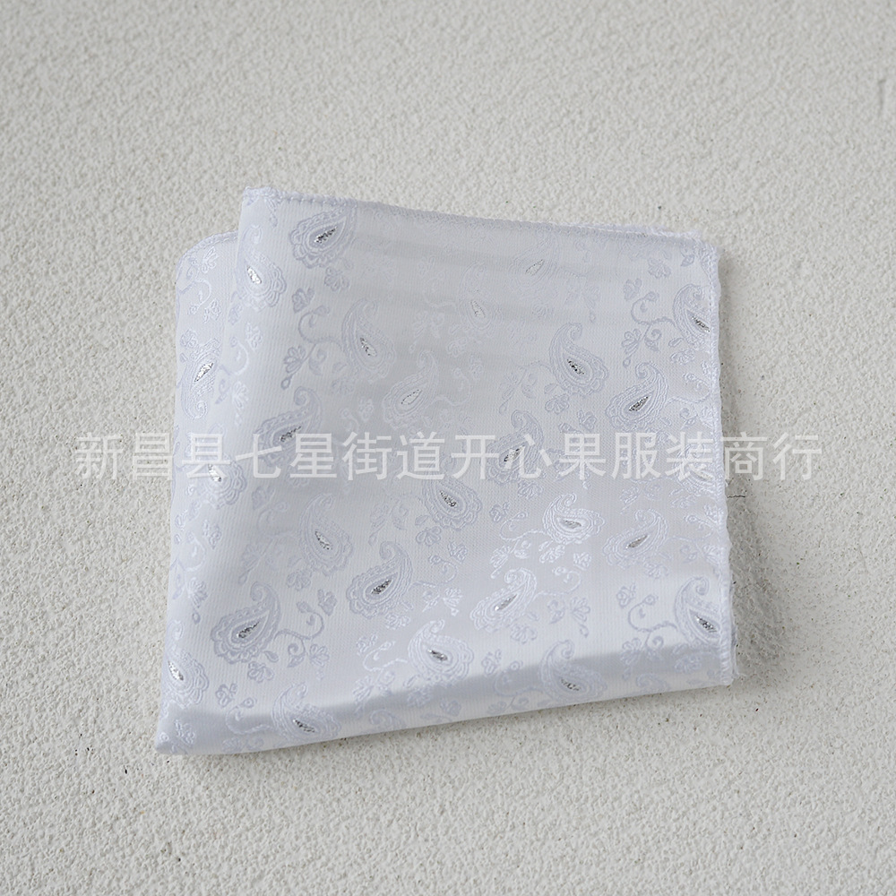 Traje de hombre pequeña bufanda cuadrada fábrica al por mayor moda poliéster accesorios de moda Vintage bordado patrón Toalla de bolsillo ropa de hombre