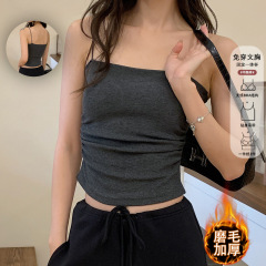 秋冬の新型毛磨き保温キャミソールの女性用胸パッドの中に、やせた美背保温シャツを着ています。