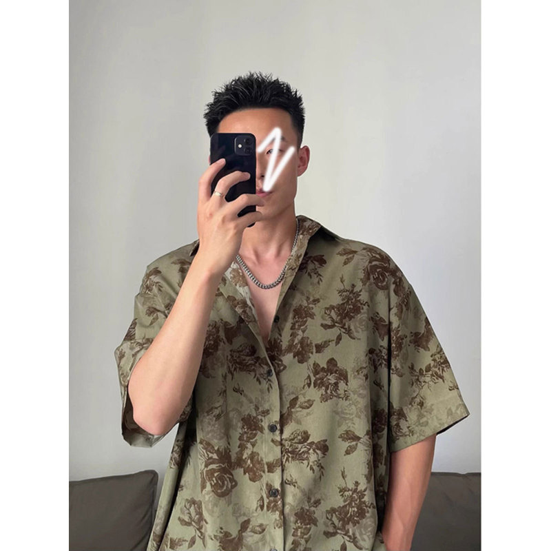 vintage Cuban collar flower shirt men's short sleeve quick-drying Ice Silk 3/4 sleeve shirt Hawaiian Baroque coat vintage Cuban collar flower shirt men's short sleeve quick-drying Ice Silk 3/4 sleeve shirt Hawaiian Baroque coat