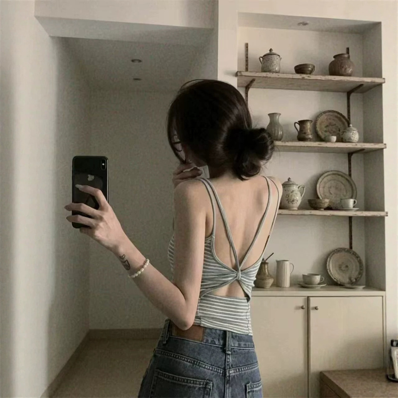 Korean-style striped sexy backless sleeveless camisole for women, summer slim-fit with chest pad design, casual top Korean-style striped sexy backless sleeveless camisole for women, summer slim-fit with chest pad design, casual top