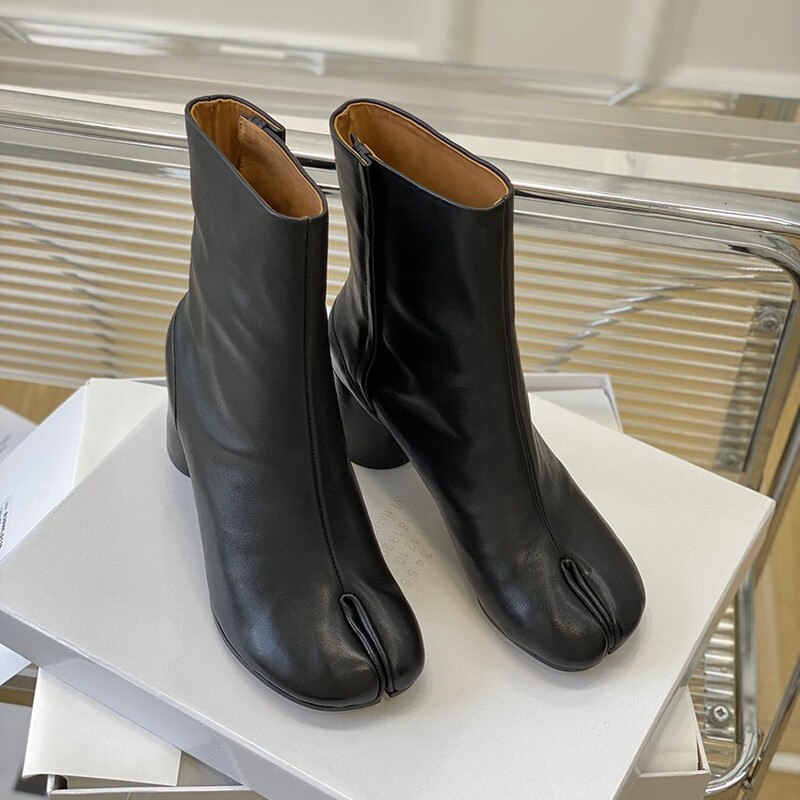 2025 Spring/Summer New Mm6 Tabi Split-Toe Boots 3.5cm Chunky High Heel Mid-Calf Boots with Buckle and Braided Rope Women's Shoes 1:1