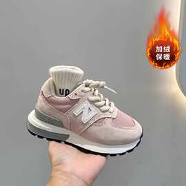 儿童阿甘鞋2026秋冬新款女童粉色字母休闲运动鞋中大童软底跑步鞋