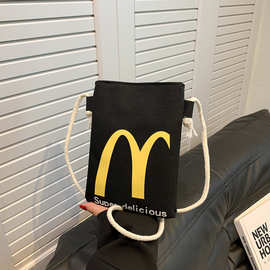 2023新款麦当劳斜挎小包可爱便携手拎袋高级感帆布女包手机零钱包