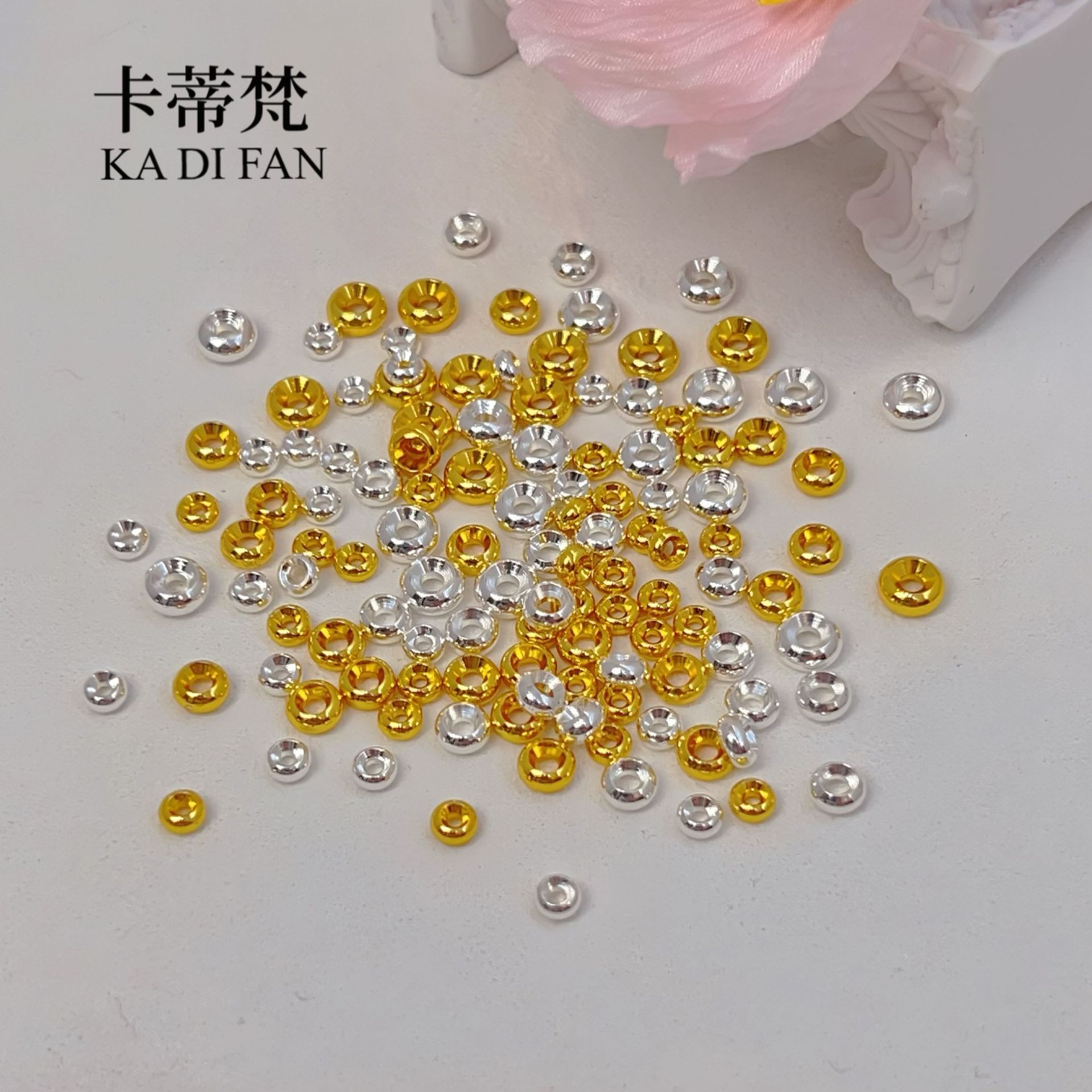 Accesorios de oro de arena de alta protección de color neumáticos dorados brillantes cuentas de espaciador plateado DIY accesorios de joyería shajin cuentas dispersas lotes