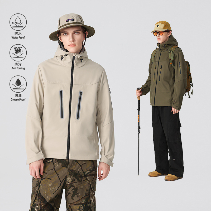 Outdoor Soft Shell Jacket Men's and Women's Autumn and Winter Thickened Windproof Waterproof Hooded Jacket Outdoor Soft Shell Jacket Men's and Women's Autumn and Winter Thickened Windproof Waterproof Hooded Jacket