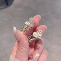 新商品の甘くて精巧な愛の真珠のドリルのミニのヘアピンの高級感があります。