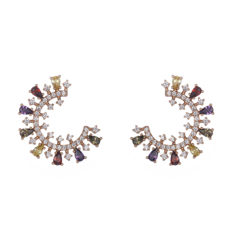 Xuping gemas artificiales de color tipo C aretes de lujo ligero estilo Europa y América transfronterizos gemas artificiales aretes para mujeres