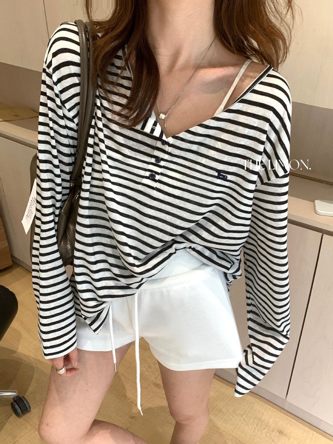 Quần short thể thao nữ cạp cao rút dây dáng suông — màu đen, màu hồng, xám nhạt, màu trắng chi tiết 26