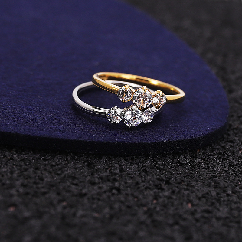 Exquise ring van titaniumstaal met zirkonia voor dames vintage_voghion.com