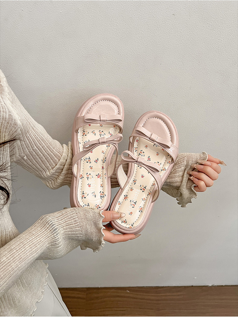 Zapatillas cómodas de arco con un pie sandalias de flores de verano 2026 nuevos zapatos de playa con suela suave y media image 6