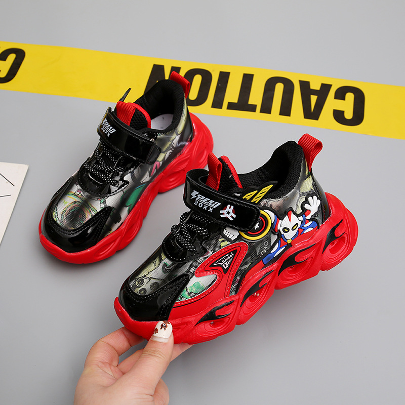 Primavera, Otoño e Invierno nuevos niños emisores de luz de dos algodón para niños grandes y medianos zapatillas de deporte zapatos de cuero de dibujos animados frescos para niños