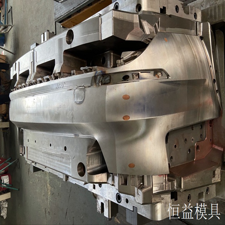 铝合金模具铝壳压铸模具PP骨架PMMA风机罩模具顶棚PC高透明塑料件